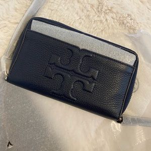 Tory Burch Bombe T Smartphone Wallet